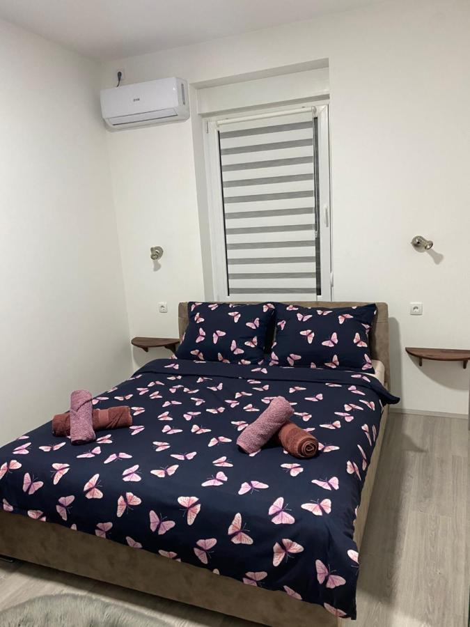Ferienwohnung Lotus House Zrenjanin Exterior foto
